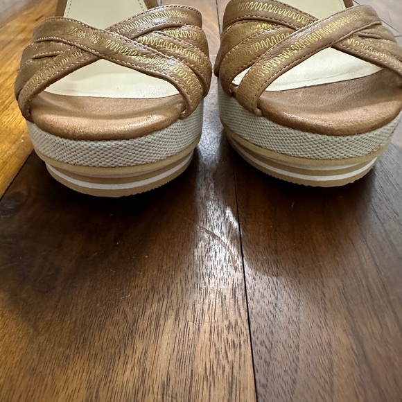 New Coach Caroline Platform Wedge Leather Sandals w/ embellished heel Size 9-1/2 - Picture 12 of 15